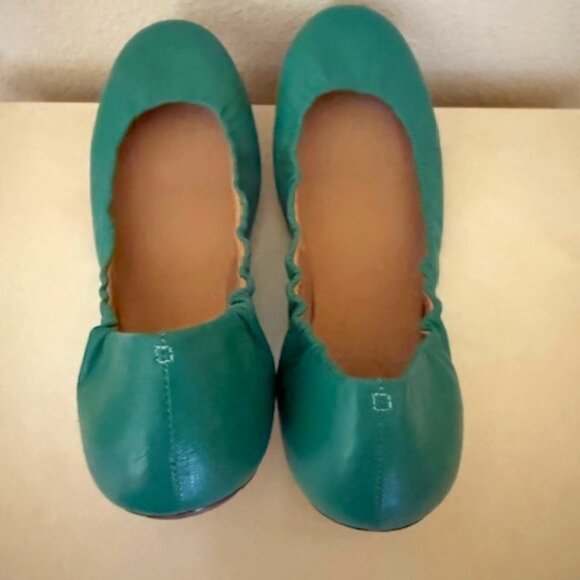banana republic leather flats - Picture 1 of 5
